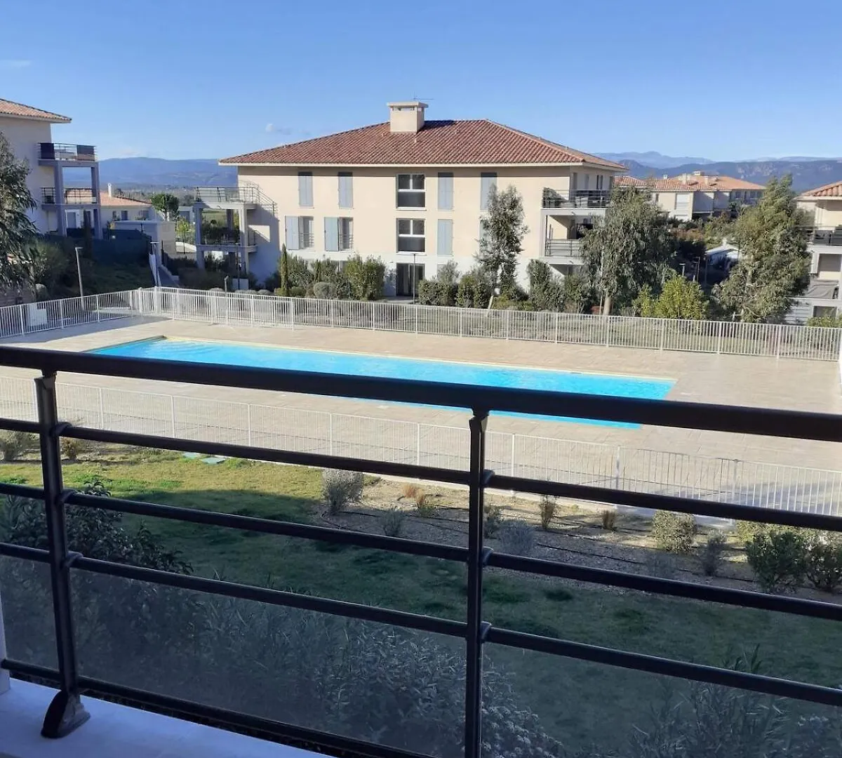 Apartment Bel Appartement Dans Une Residence Avec Piscine Roquebrune-sur-Argens